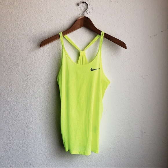 Nike Tops - Nike Women’s athletic top